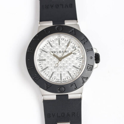 Bulgari ultra-thin three-dimensional watch - Image 2