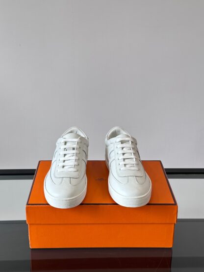 Hermes white high-end men's low-top thick-soled casual sports shoes - Image 2