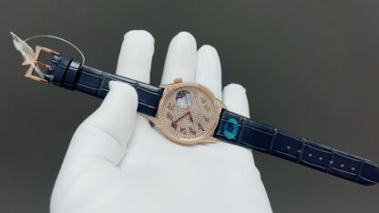 Vacheron Constantin Ultra-Thin Mechanical Women's Watch - Image 2