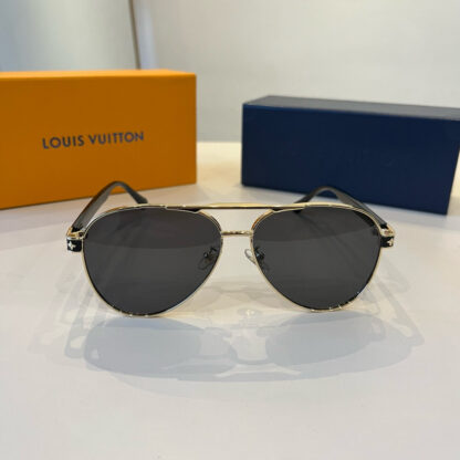 LOUIS VUITTON Fashion Sunglasses - Image 3
