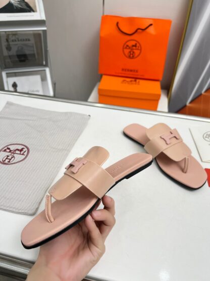 Hermès spring and summer pink apricot daily home travel vacation essential slippers