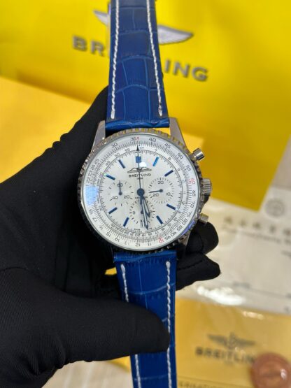 Breitling Navitimer