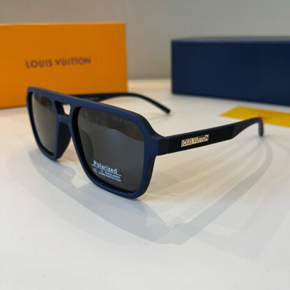 LOUIS VUITTON Fashion Sunglasses - Image 3