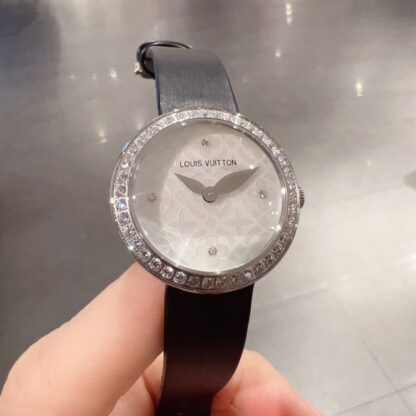 Louis Vuitton cowhide watch - Image 2