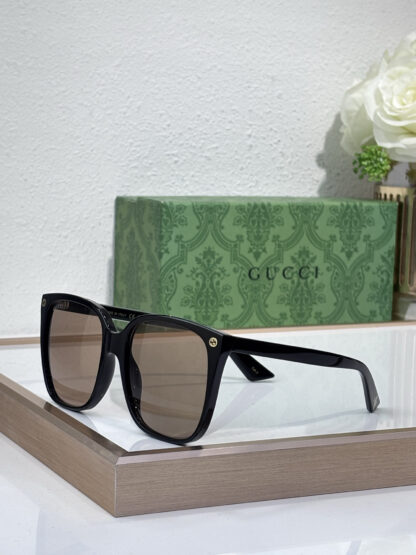 Gucci fashion sunglasses - Image 3