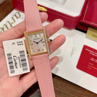 Cartier Square High-end Elegant and Refined Watch - Image 2