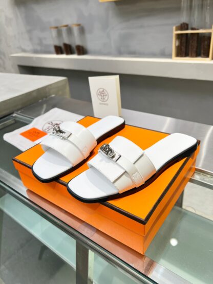 Hermès early spring new white handmade leather slippers - Image 2
