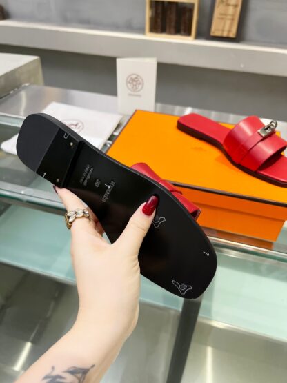 Hermès early spring new red pure handmade leather slippers - Image 2