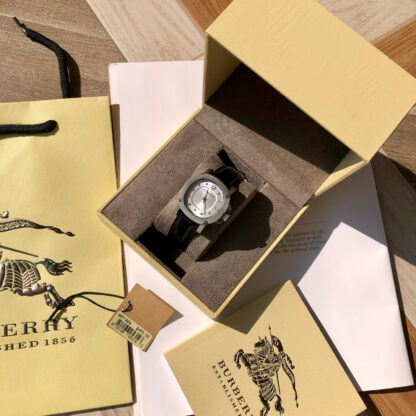 Burberry Quartz Women's Watch - Image 2