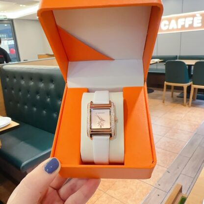 Burberry Quartz Women's Watch - Image 2