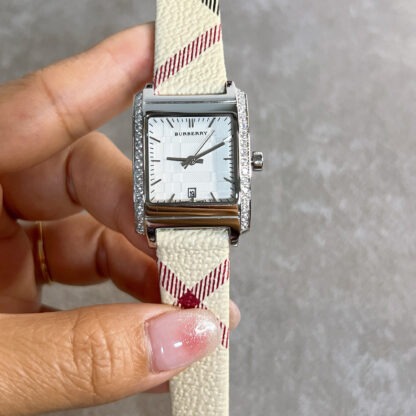 Burberry Fashion Versatile Quartz Watch - Image 3