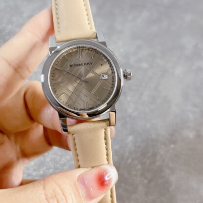 Burberry British Style Ladies Quartz Watch - Image 2