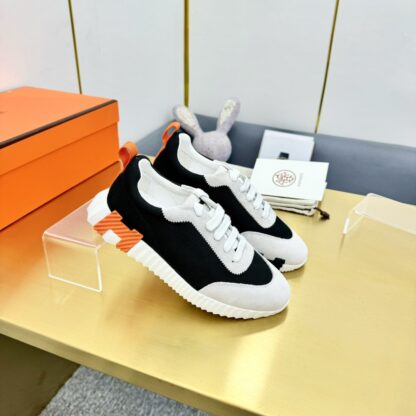 Hermès Spring and Summer Classic Couple Style British Grey and Black Colorblock Sports Casual Shoes - Image 2