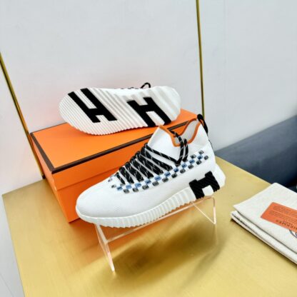 Hermès Spring and Summer Classic Couples British Style White, Black and Orange Colorblock Sports Casual Shoes - Image 2
