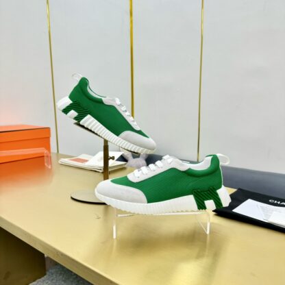 Hermès Spring and Summer Classic Couple Style British Green and Gray Colorblock Sports Casual Shoes - Image 2
