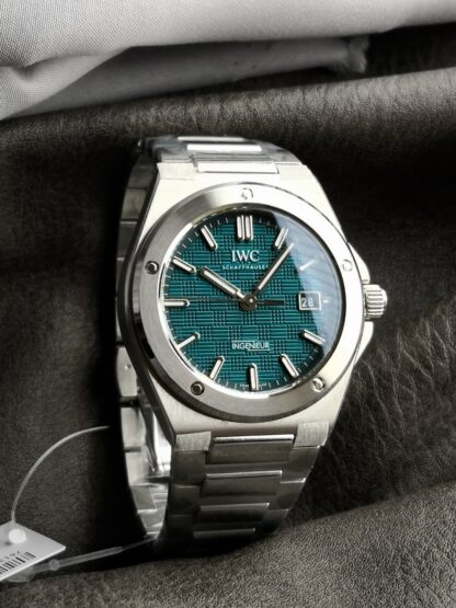 IWC Vintage Series Watches - Image 2