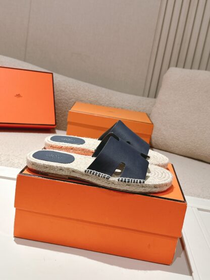 Hermes dark blue spring and summer comfortable and fashionable straw slippers - Image 2