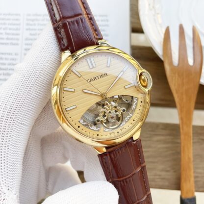 Cartier noble and elegant men's watch - Image 2