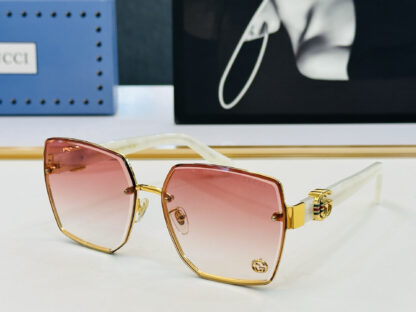 Gucci fashion sunglasses - Image 2