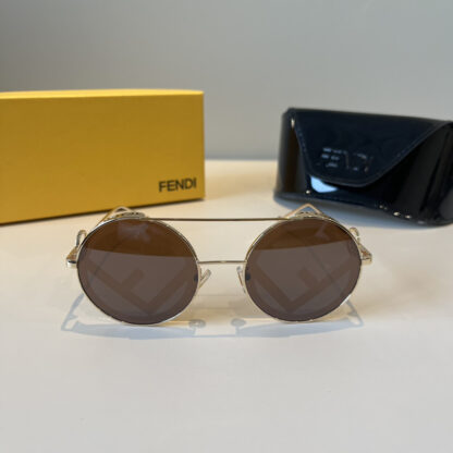 FENDI fashion trend sunglasses - Image 3