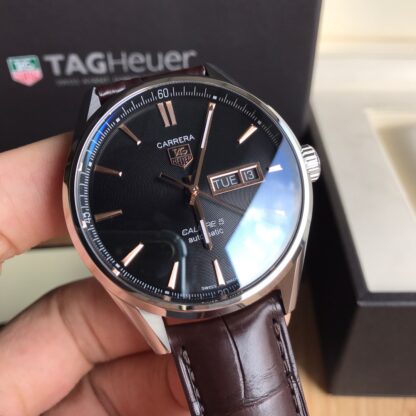 TAGHeuer Carrera Series Double Calendar Watch - Image 3