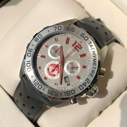 TAGHeuer handsome quartz men's watch