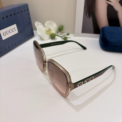 Gucci fashion sunglasses - Image 2