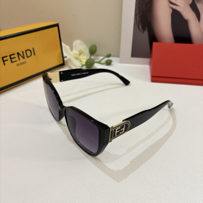 FENDI fashion trend sunglasses - Image 3