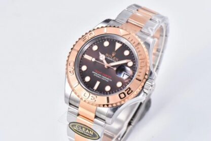 Rolex's new 904L model features a steel band with no exposed edges. - Image 3