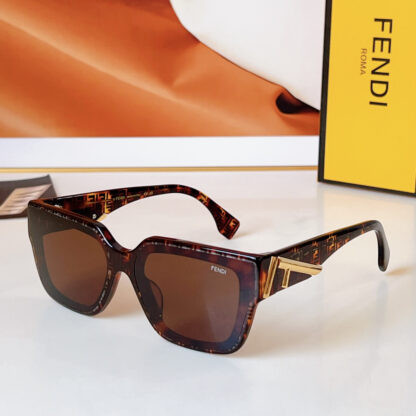 FENDI fashion trend sunglasses - Image 3