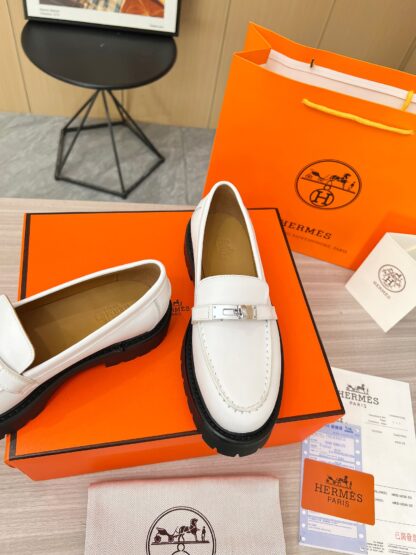 Hermès white comfortable trendy leather loafers - Image 2