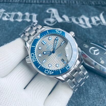 Omega Seamaster 300 Series - A Classic Design - Image 2