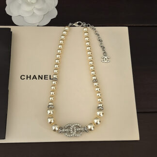Chanel platinum full diamond cc pearl necklace