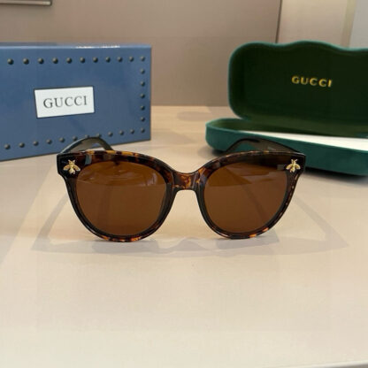 Gucci fashion sunglasses - Image 2
