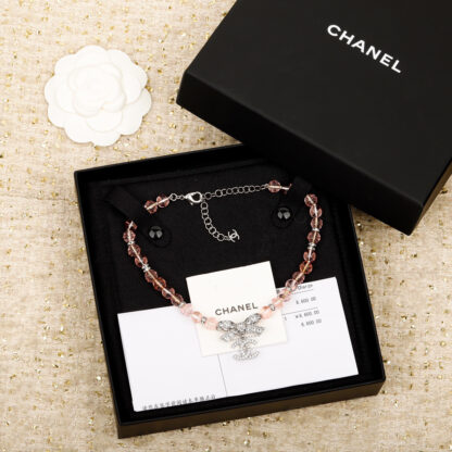 Chanel Pink Pearl Bow Necklace - Image 2