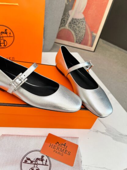 Hermès new pure handmade silver trendy loafers - Image 2