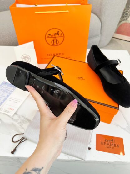 Hermès new pure handmade black trendy loafers - Image 2