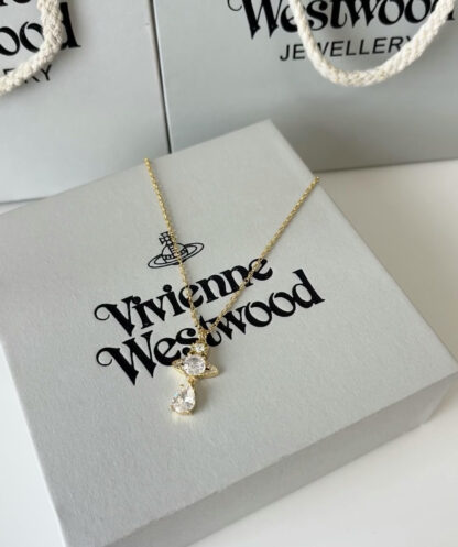 Vivienne Westwood simple and elegant necklace - Image 2