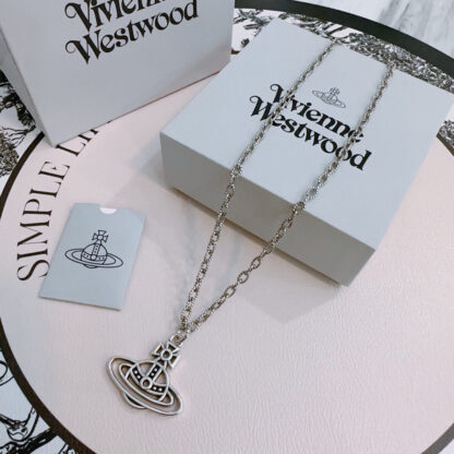 Vivienne Westwood classic large Saturn necklace unisex - Image 2