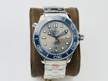 Omega Seamaster 300-meter Dive Watch - Image 2