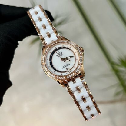 Omega Elegant Women's Watch - Image 2