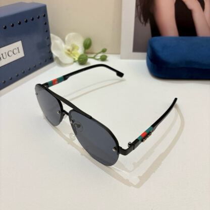 Gucci fashion sunglasses - Image 2
