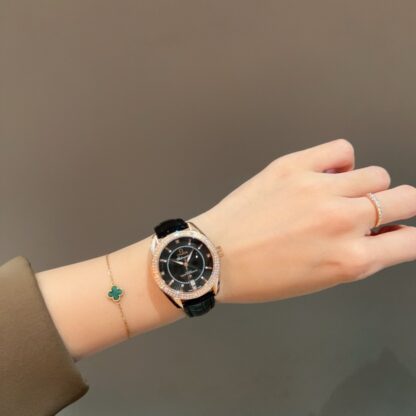 Omega Ladies' Watch - Image 2