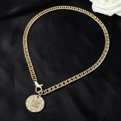 Chanel exquisite pendant fashion necklace - Image 2