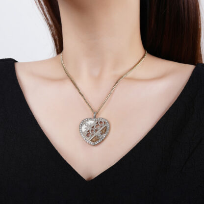 Chanel exquisite coco heart necklace - Image 2