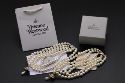 Vivienne Westwood teardrop pendant three-layer pearl necklace - Image 2