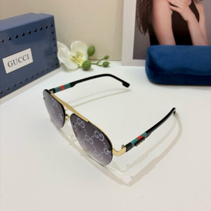 Gucci fashion sunglasses - Image 2