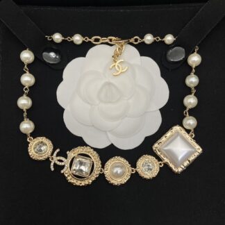 Chanel exquisite and gorgeous palace style necklace
