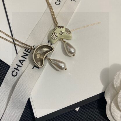 Chanel elegant vintage necklace - Image 2