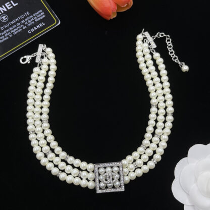Chanel three-layer pearl exquisite necklace - Image 2